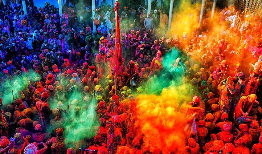Ultimate Guide to Holi Tours in India: Festival of Colors