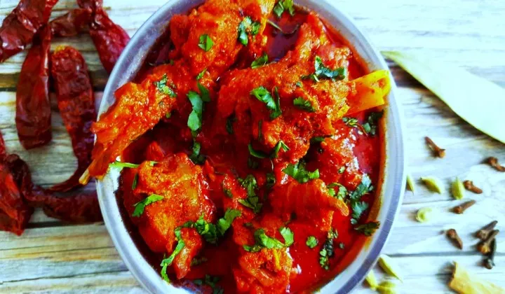 Laal Maas curry rojo de cordero Rajastán — Guía gastronómica TTI Tours